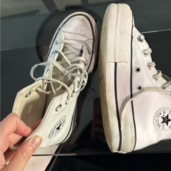 converse! - Picture 2 of 4